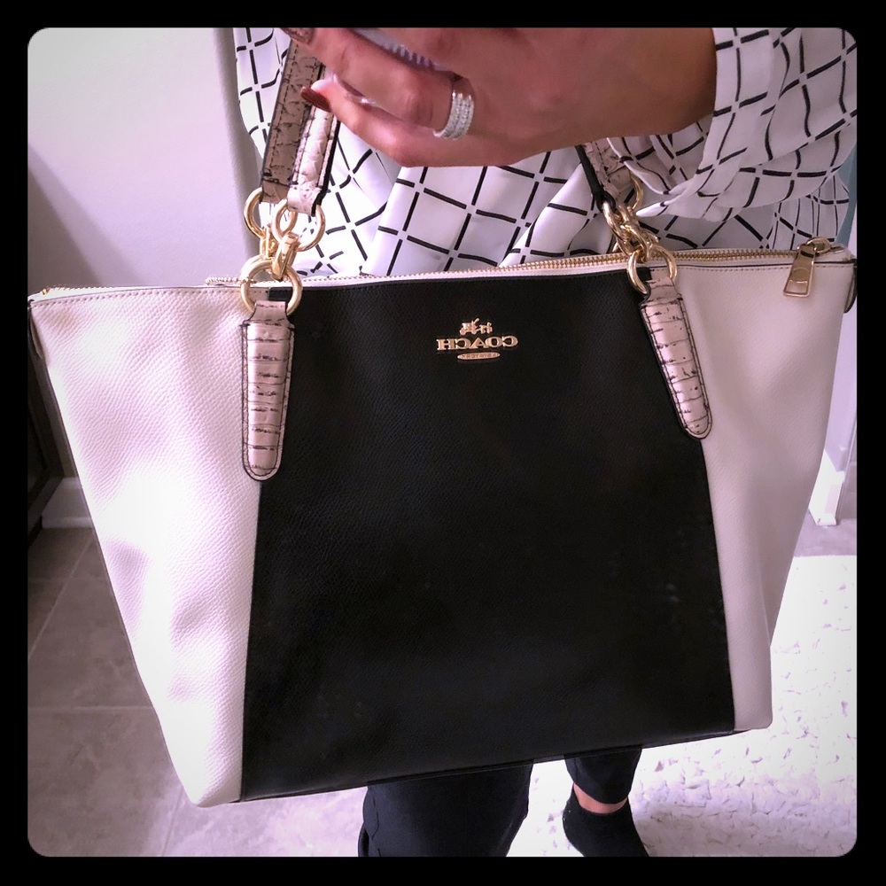 COACH Ava Tote